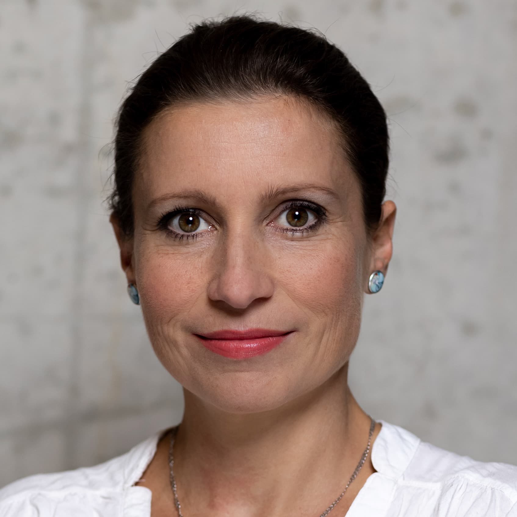 Ivana Karhanova's marketing team — innovation and performance culture